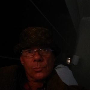 Meet your Posher, Mark